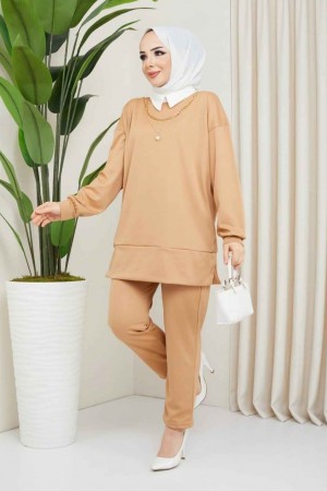 148746 camel Pants suit
