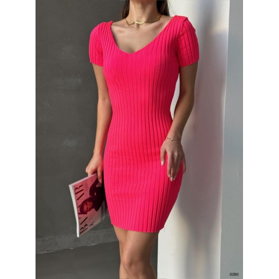 153909 TOPTAN PEMBE ELBİSE
