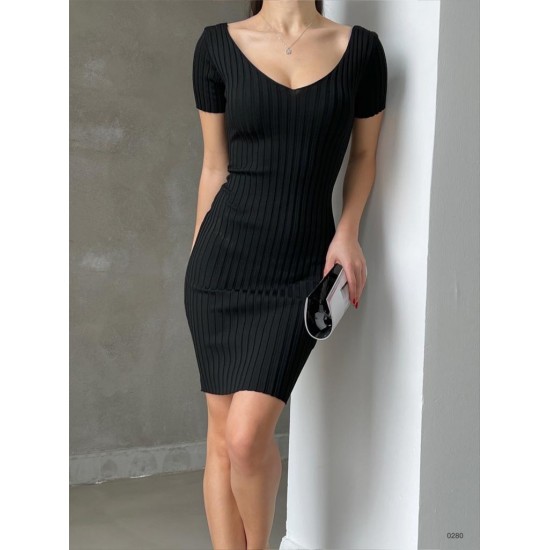 153913 TOPTAN SİYAH ELBİSE