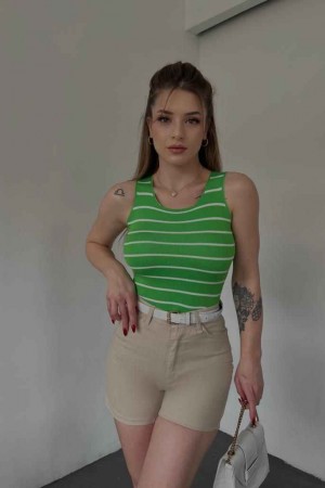 154211 TOPTAN ÇİZGİLİ CROP