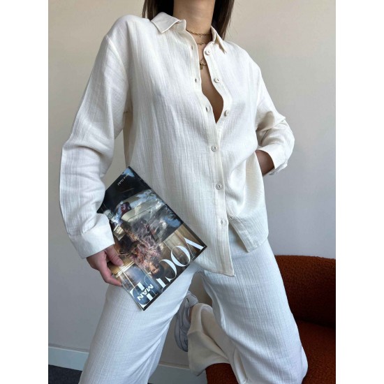 156351 white Pants suit