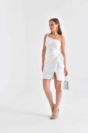 159624 white Evening dress