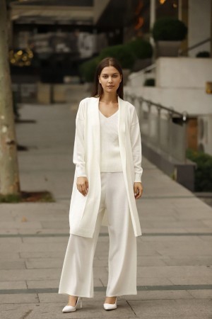 175203 TOPTAN BEYAZ PANTOLON TAKIM