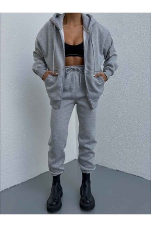 175990 TOPTAN GRİ EŞOFMAN TAKIM