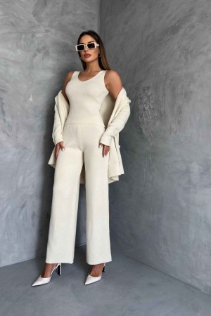 178616 white Pants suit