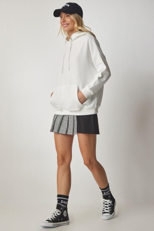 178805 TOPTAN BEYAZ SWEAT