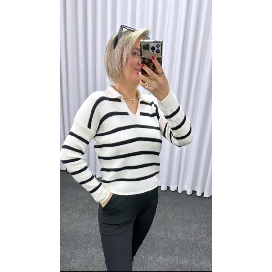 181371 TOPTAN BEYAZ KAZAK