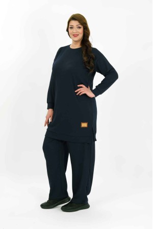 182375 TOPTAN LACİVERT EŞOFMAN TAKIM