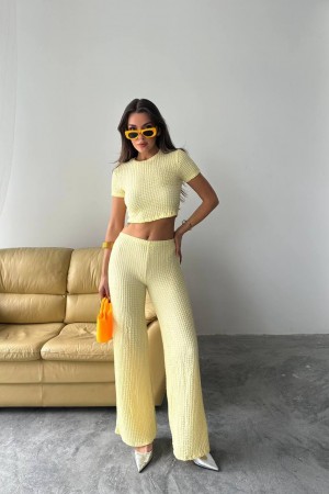 182612 TOPTAN SARI PANTOLON TAKIM