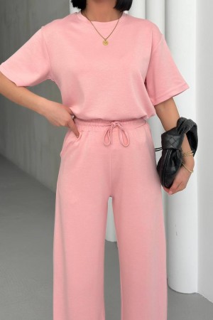 182719 TOPTAN PEMBE EŞOFMAN TAKIM