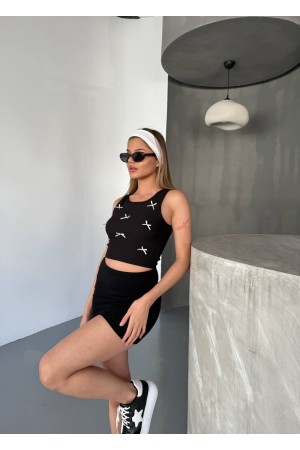 182781 TOPTAN SİYAH CROP