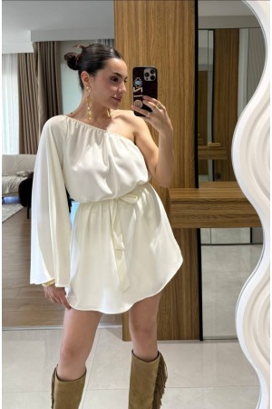 183241 TOPTAN BEYAZ ELBİSE