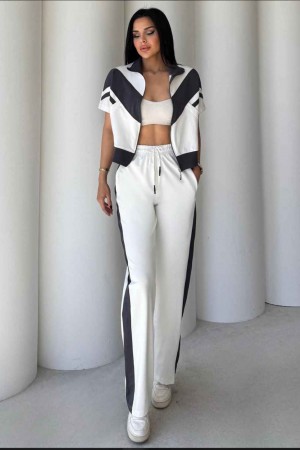 183251 TOPTAN BEYAZ EŞOFMAN TAKIM