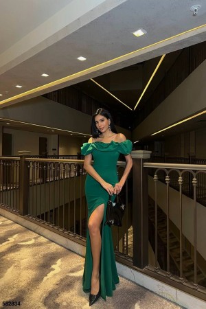 183345 Emerald Green Evening dress