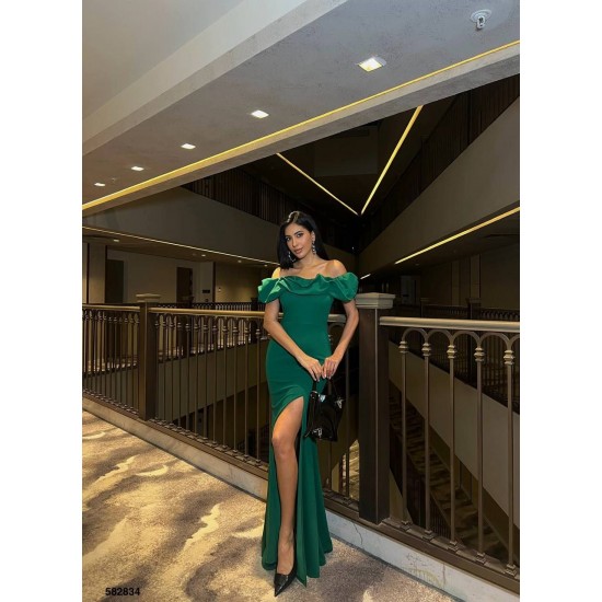 183345 Emerald Green Evening dress