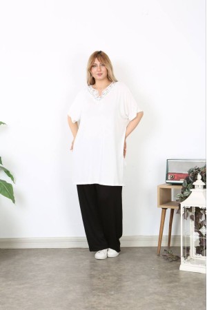 183492 TOPTAN BEYAZ BLUZ