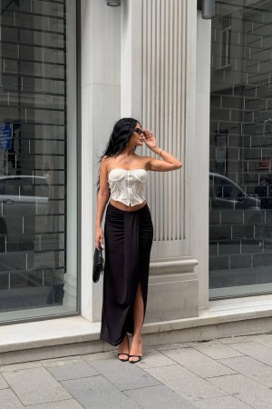 183998 TOPTAN SİYAH ETEK