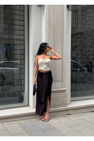 183998 TOPTAN SİYAH ETEK