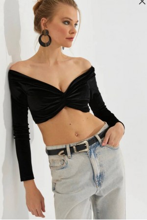 202608 TOPTAN SİYAH BLUZ