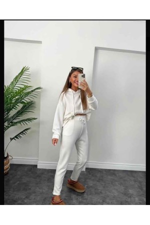 203408 TOPTAN BEYAZ EŞOFMAN TAKIM
