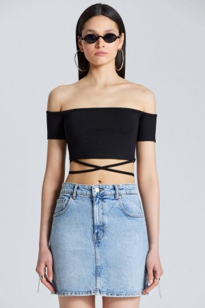 206765 black Crop