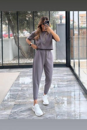 207978 TOPTAN GRİ EŞOFMAN TAKIM