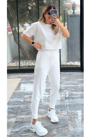 207981 TOPTAN BEYAZ EŞOFMAN TAKIM