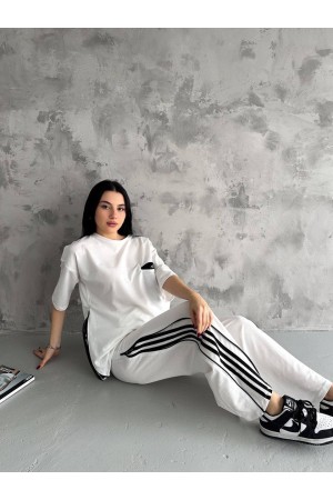 209907 TOPTAN BEYAZ EŞOFMAN TAKIM