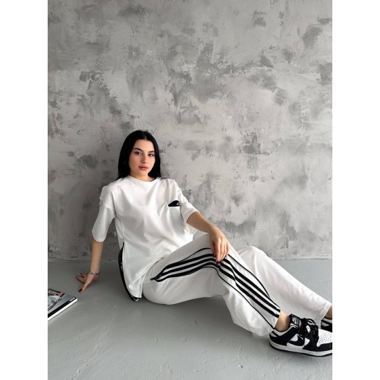 209907 TOPTAN BEYAZ EŞOFMAN TAKIM