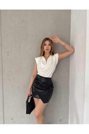 209998 TOPTAN BEYAZ BLUZ