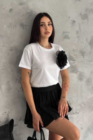 210004 white T shirts