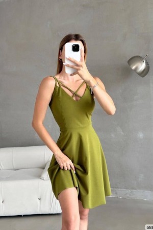 210330 GREEN DRESS