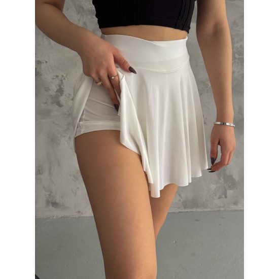 210912 white SHORT SKIRT