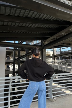 214006 TOPTAN SİYAH SWEAT