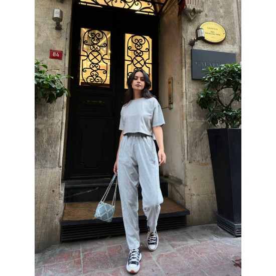 216485 TOPTAN GRİ EŞOFMAN TAKIM