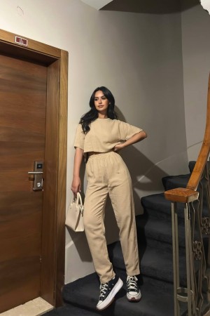 216488 beige Pants suit