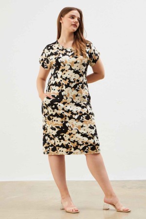 216647 patterned DRESS