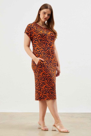 216670 patterned DRESS