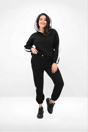 217430 TOPTAN SİYAH EŞOFMAN TAKIM