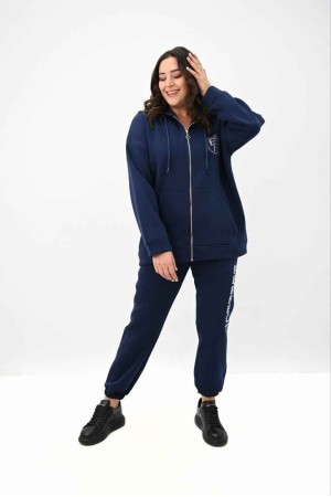 217446 TOPTAN LACİVERT EŞOFMAN TAKIM