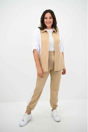 217462 beige Track suitcase