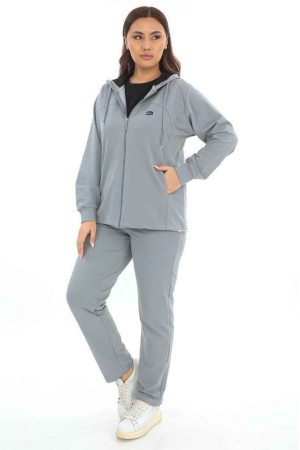 217519 TOPTAN GRİ EŞOFMAN TAKIM