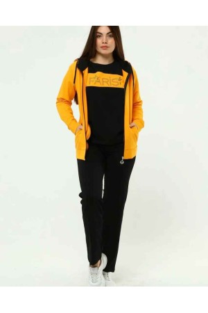 217553 TOPTAN SARI EŞOFMAN TAKIM