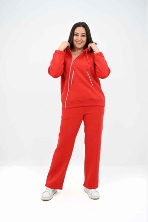 219637 TOPTAN KIRMIZI EŞOFMAN TAKIM