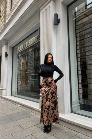 220047 patterned SKIRT