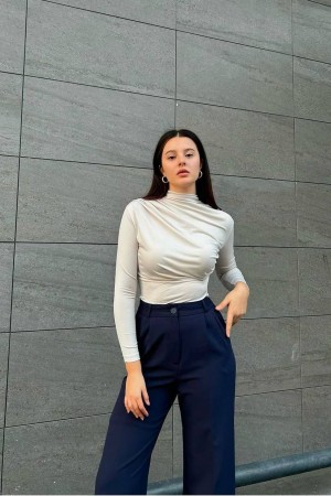 220095 TOPTAN BEJ BLUZ