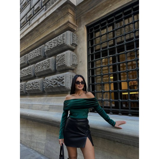 220120 TOPTAN ZÜMRÜT YEŞİL BLUZ