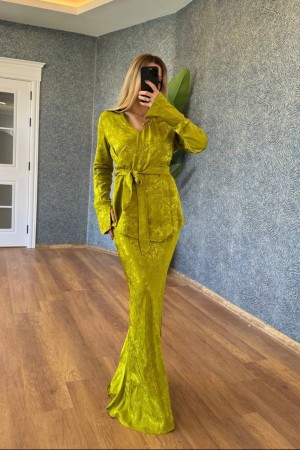 220135 TOPTAN YEŞİL ETEK TAKIM