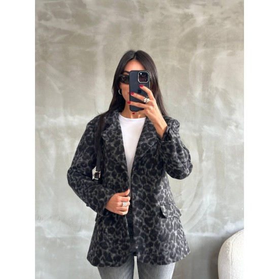 220227 leopard JACKET