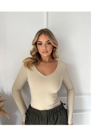 220246 TOPTAN KREM BLUZ